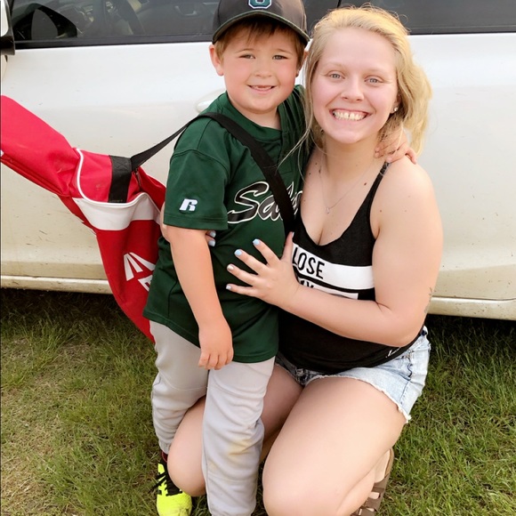 Meet your Posher, Hailey - Picture 1 of 1